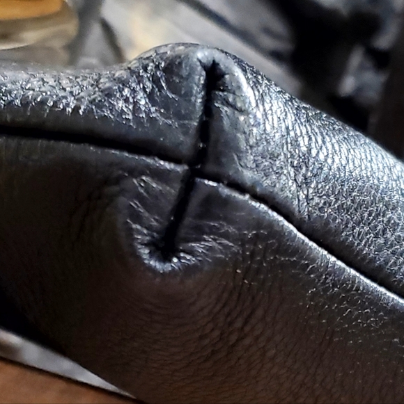 Aimee Kestenberg Black Pebble Leather 2 Compartment Zip Wallet Clutch, 8", - Picture 9 of 16